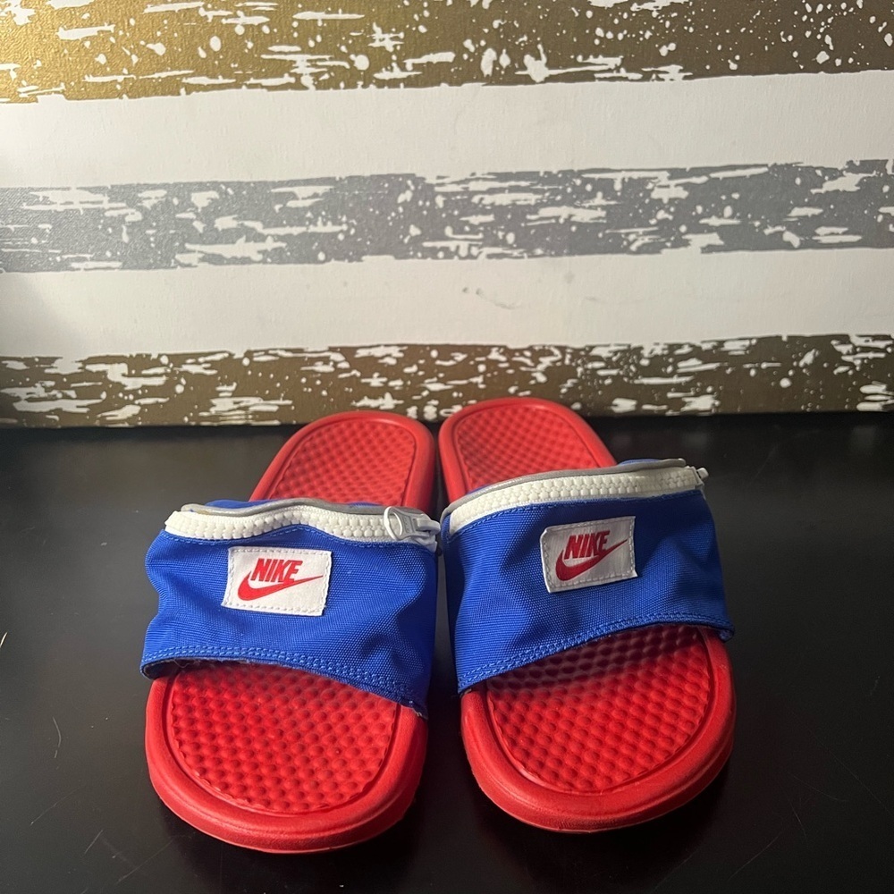 Nike Slides - Picture 2 of 6